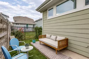 2204 Montague St, Austin, TX 78741 - Photo 26