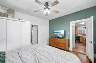 802 Hudgins St, Smithville, TX 78957 - Photo 18