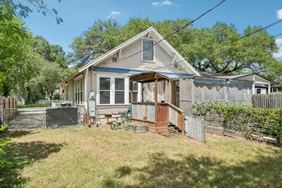 802 Hudgins Street, Smithville, TX 78957 - Photo 30