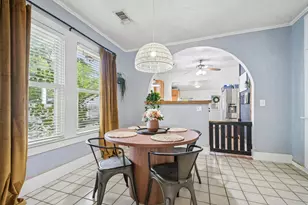 802 Hudgins St, Smithville, TX 78957 - Photo 10
