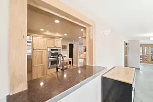 114 Pinedale Dr, Bastrop, TX 78602 - Photo 12
