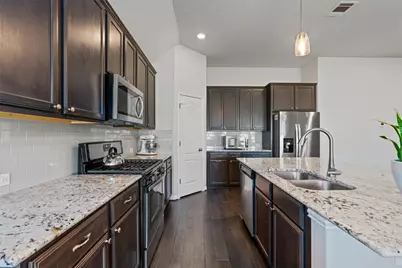 417 Rusk Bluff Avenue, Leander, TX 78641 - Photo 6