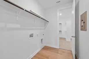 313 Royal Fern Rd, Hutto, TX 78634 - Photo 14