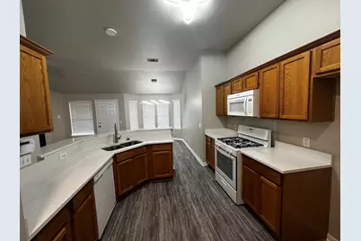 7220 Wardman Drive, Del Valle, TX 78617 - Photo 10