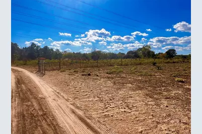 411 Laura Lane, Bastrop, TX 78602 - Photo 12