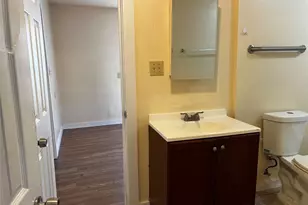 102 E Carrie Manor St, Manor, TX 78653 - Photo 10