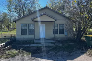 102 E Carrie Manor St, Manor, TX 78653 - Photo 1