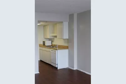 1800 Lavaca Street #203, Austin, TX 78701 - Photo 2