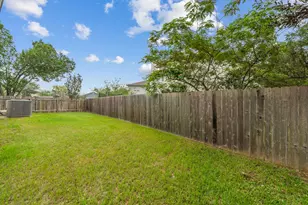 109 Comal Cove, Elgin, TX 78621 - Photo 34