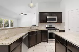 305 Plumbago Dr, Pflugerville, TX 78660 - Photo 16