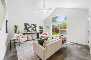 301 W Stassney Ln, Austin, TX 78745 - Photo 4