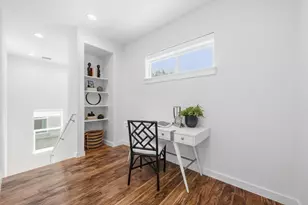 301 W Stassney Ln, Austin, TX 78745 - Photo 16