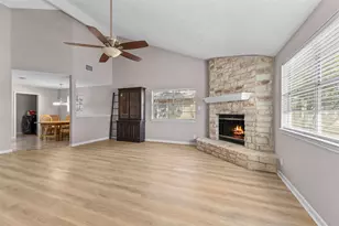 102 N Austin St, Buda, TX 78610 - Photo 12