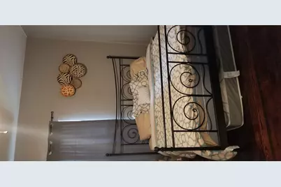 407 S Main Street, Taylor, TX 76574 - Photo 6