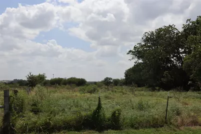 2001 Clearfork Street, Lockhart, TX 78644 - Photo 4