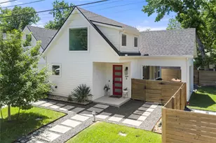 1129 Henninger St, Austin, TX 78702 - Photo 32