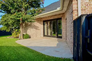 419 Candlelight Cir, Fredericksburg, TX 78624 - Photo 18