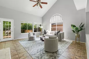 2402 Sparrow Dr, Round Rock, TX 78681 - Photo 12