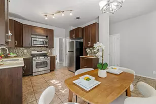 2402 Sparrow Dr, Round Rock, TX 78681 - Photo 10