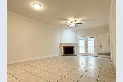 2100 San Gabriel Street #104, Austin, TX 78705 - Photo 2