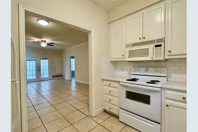 2100 San Gabriel Street #104, Austin, TX 78705 - Photo 4