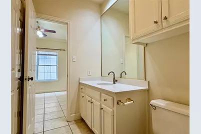 2100 San Gabriel Street #104, Austin, TX 78705 - Photo 6