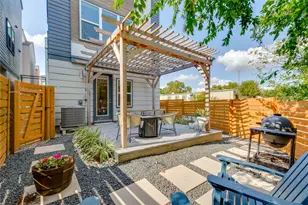 1405 Hyde St, Austin, TX 78741 - Photo 36