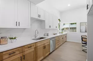 2110 Magazine St, Austin, TX 78727 - Photo 14