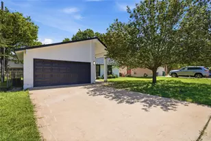 2110 Magazine St, Austin, TX 78727 - Photo 4