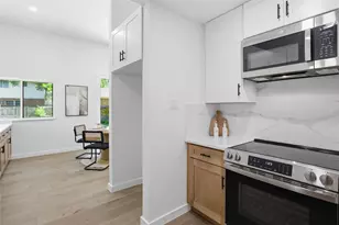 2110 Magazine St, Austin, TX 78727 - Photo 14