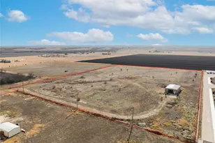 824 Co Rd 451, Coupland, TX 78615 - Photo 2