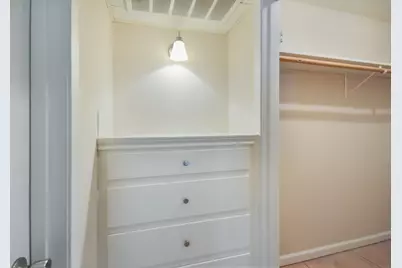 1000 W 26th Street #102, Austin, TX 78705 - Photo 8