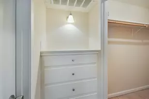 1000 W 26th St, Austin, TX 78705 - Photo 8