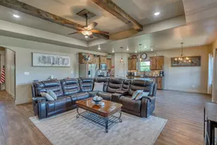 412 Jake Dr, Jarrell, TX 76537 - Photo 8