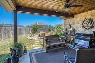 412 Jake Dr, Jarrell, TX 76537 - Photo 32