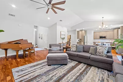 3905 Clinton Lane, Lago Vista, TX 78645 - Photo 6