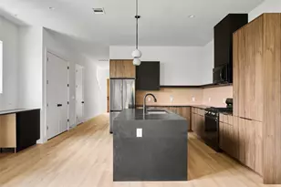 412 Hackberry Ln, Austin, TX 78753 - Photo 2