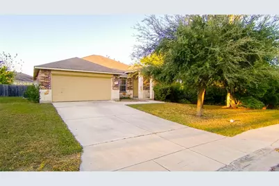 1654 Sunspur Road, New Braunfels, TX 78130 - Photo 2