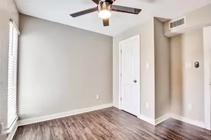 7204 Twin Crest Dr, Austin, TX 78752 - Photo 4