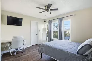 4020 Grassland Ln, Kyle, TX 78640 - Photo 14