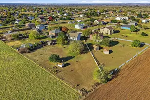 4020 Grassland Ln, Kyle, TX 78640 - Photo 34