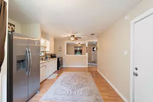 515 Wyeth St, Taylor, TX 76574 - Photo 4