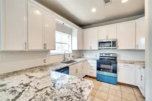 7312 E Ben White Blvd, Austin, TX 78741 - Photo 4
