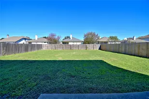 106 Phillips St, Hutto, TX 78634 - Photo 28
