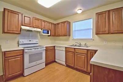 106 Phillips Street, Hutto, TX 78634 - Photo 10