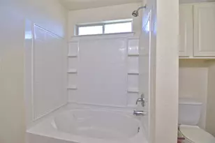 106 Phillips St, Hutto, TX 78634 - Photo 26