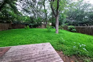 4407 Dovewood Dr, Austin, TX 78744 - Photo 20