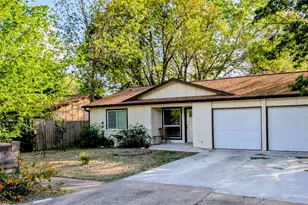 4407 Dovewood Dr, Austin, TX 78744 - Photo 2
