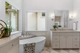 50 Tiburon Dr, The Hills, TX 78738 - Photo 20