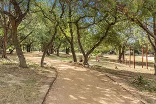 50 Tiburon Dr, The Hills, TX 78738 - Photo 36